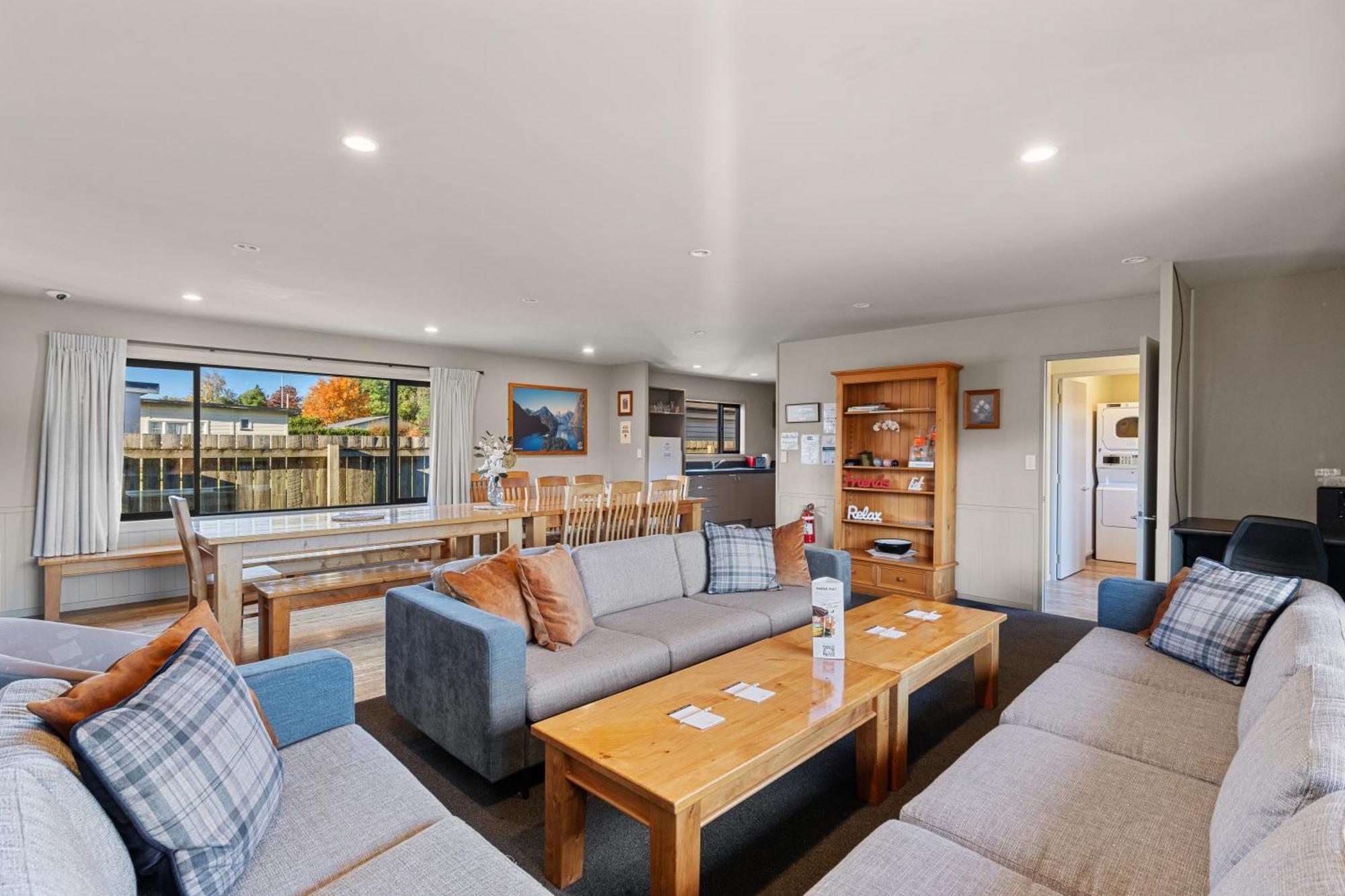 Tasman Holiday Parks - Te Anau Exterior foto The Lodge at Jack's Point